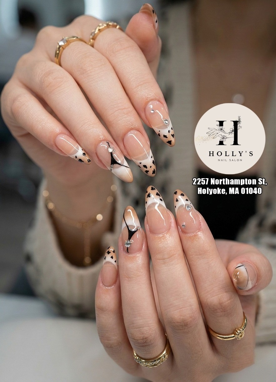Holly's Nail Salon 